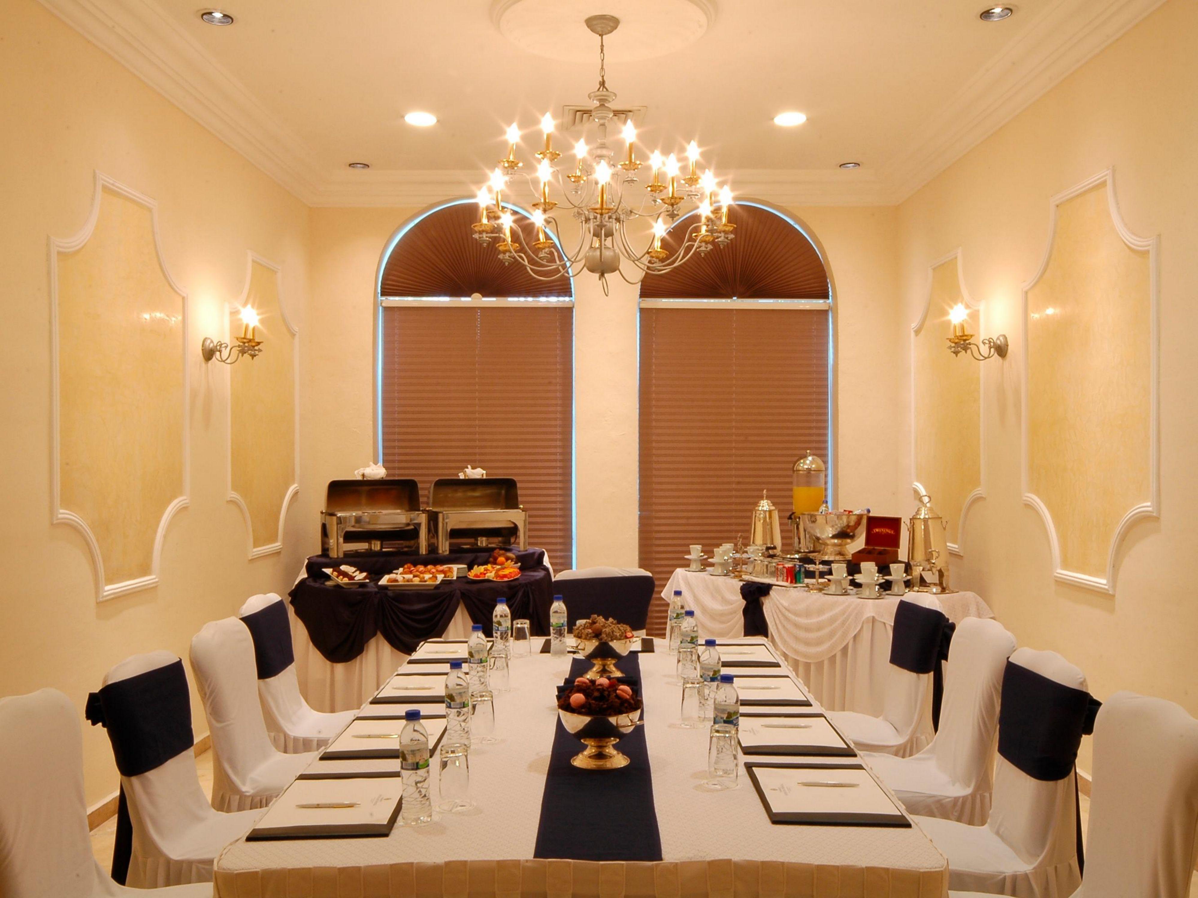 Villa Mercedes Curio Collection By Hilton Merida Bagian luar foto