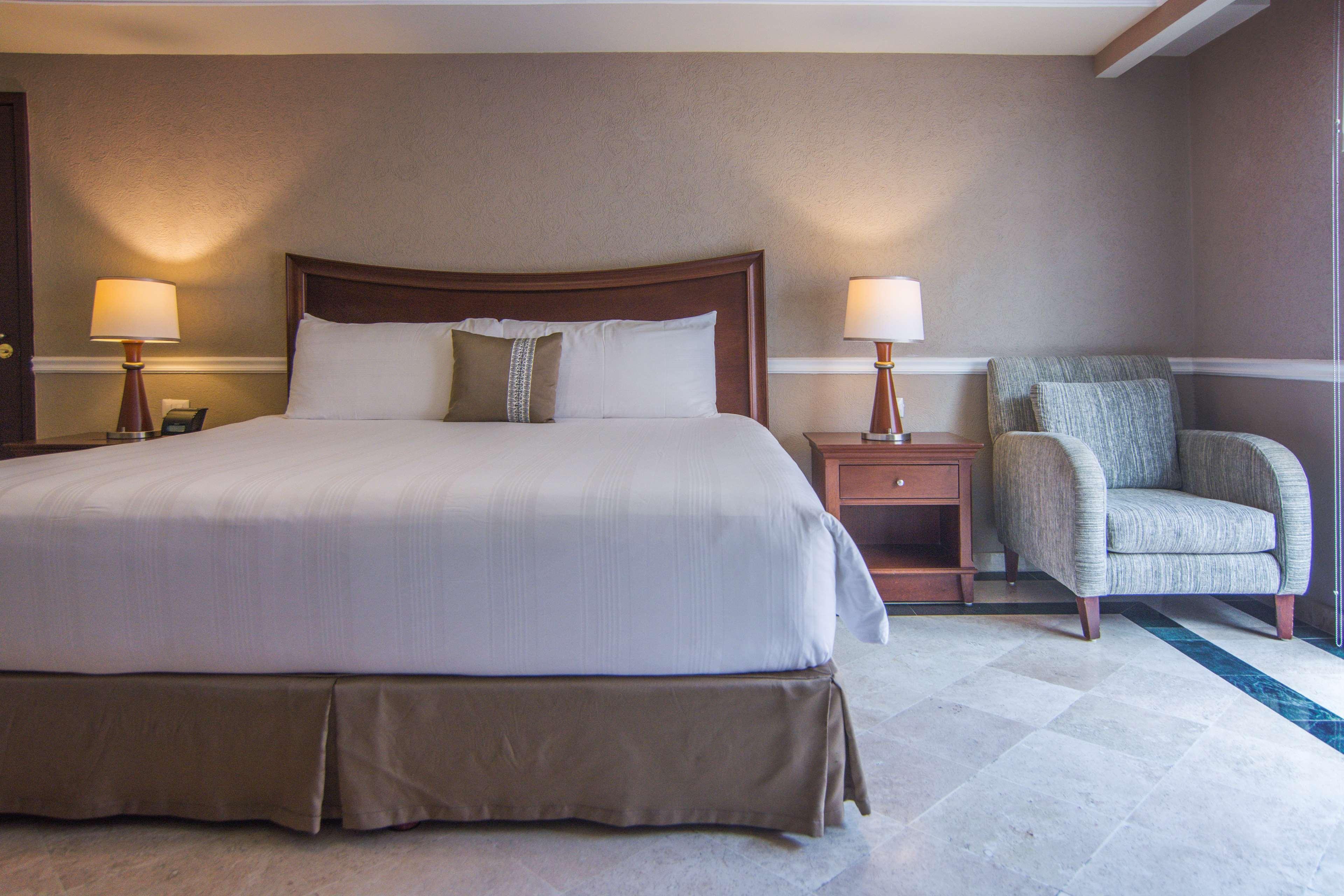 Villa Mercedes Curio Collection By Hilton Merida Bagian luar foto