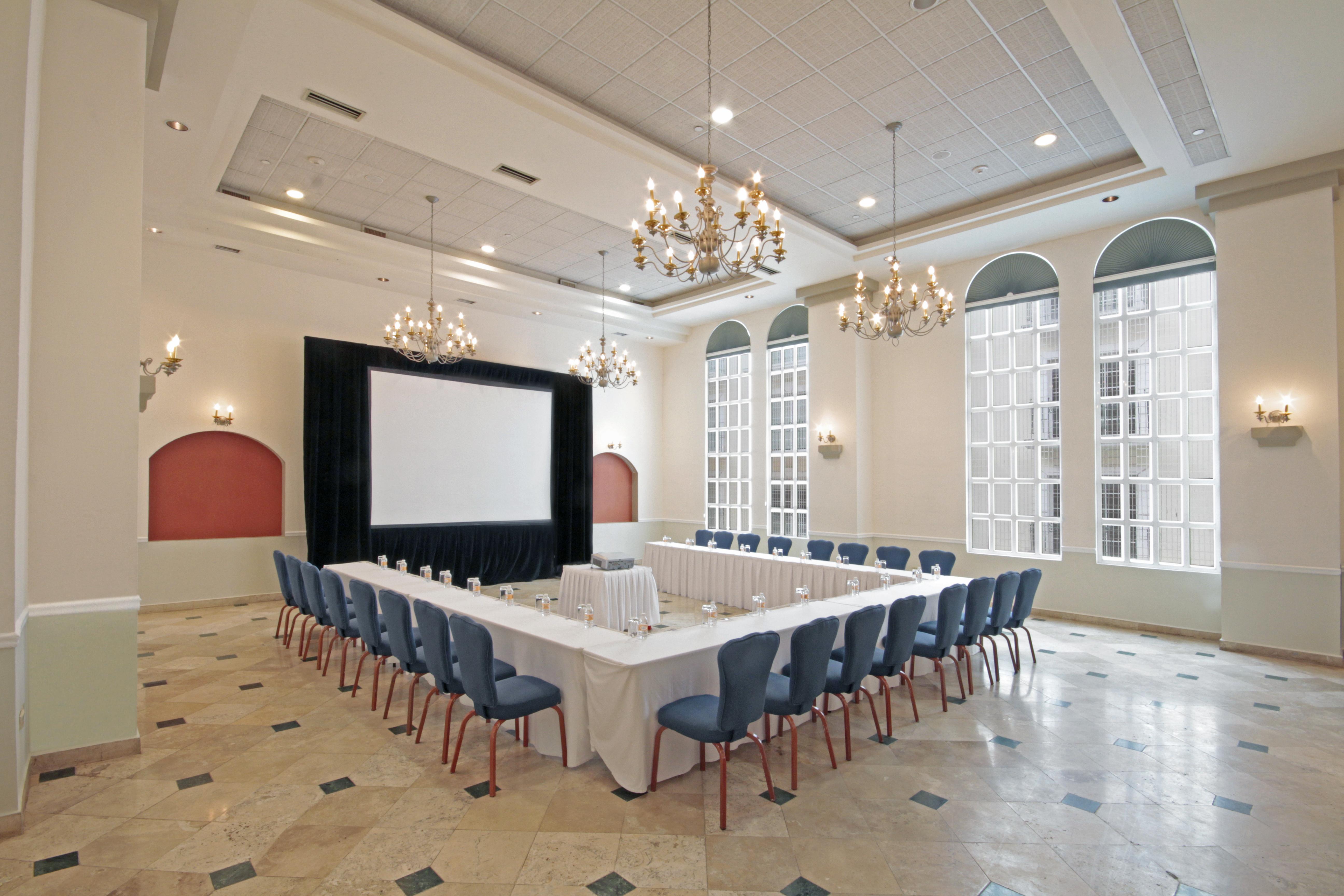 Villa Mercedes Curio Collection By Hilton Merida Bagian luar foto
