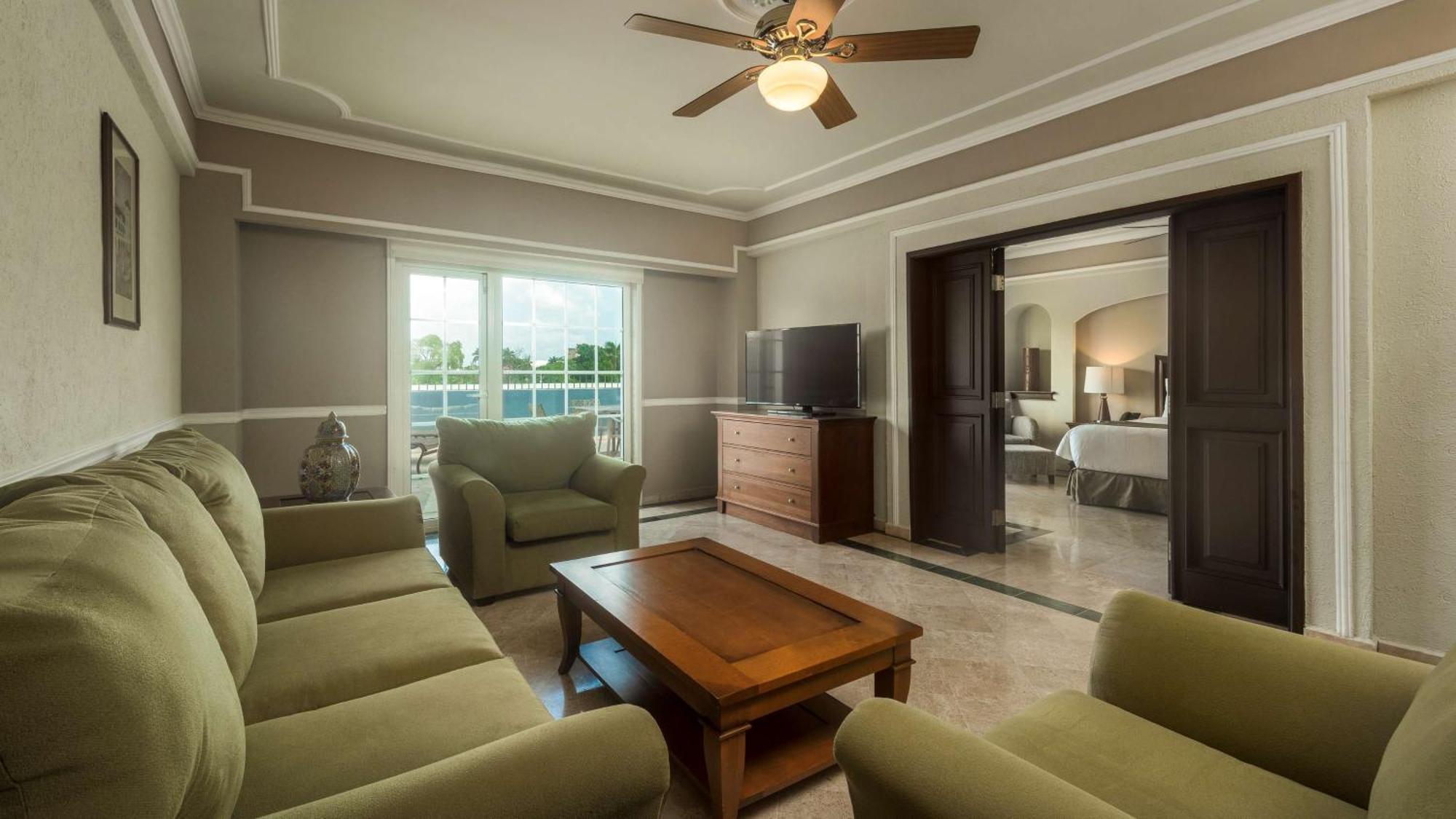 Villa Mercedes Curio Collection By Hilton Merida Bagian luar foto