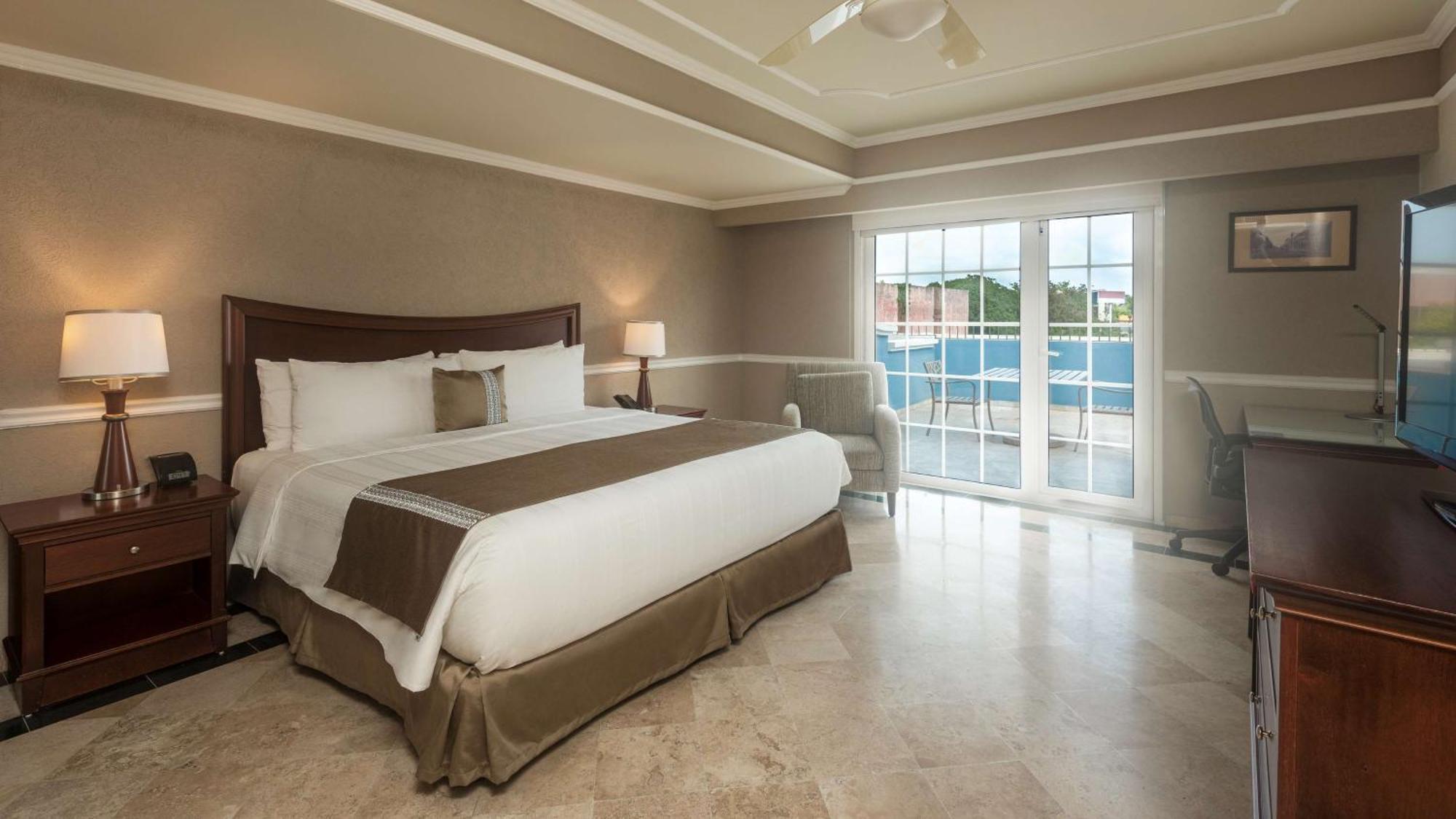 Villa Mercedes Curio Collection By Hilton Merida Bagian luar foto